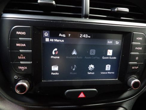 Used 2020 Kia Soul LX FWD image 15