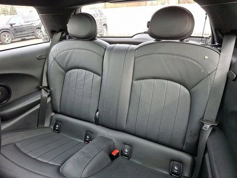 Used 2021 MINI Cooper SE w/ 8.8" Touchscreen Nav Package image 11