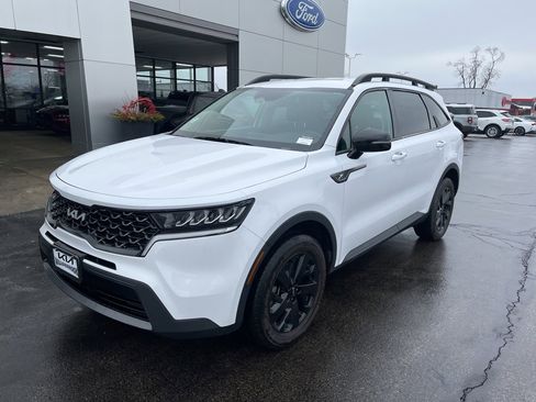 Certified 2022 Kia Sorento S image 1