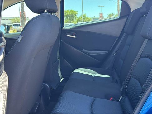 Used 2019 Toyota Yaris LE FWD image 28