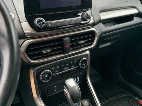 Used 2019 Ford EcoSport SE FWD image 3
