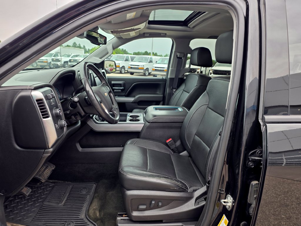 Used 2017 Chevrolet Silverado 1500 LTZ Z71 w/ LTZ Plus Package AWD/4WD image 15