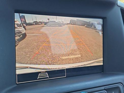 Used 2023 GMC Terrain SLE w/ Driver Convenience Package image 13