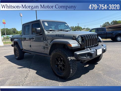 Used 2021 Jeep Gladiator Sport AWD/4WD image 3