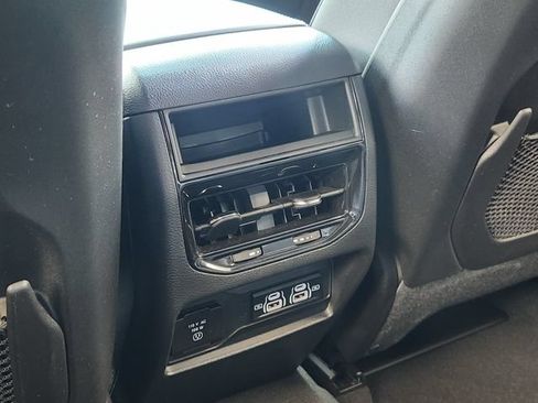 Certified 2025 Jeep Grand Cherokee Altitude RWD image 30