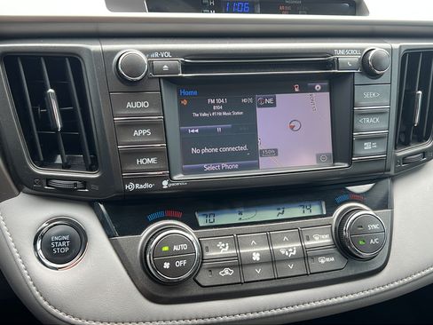 Used 2014 Toyota RAV4 Limited AWD/4WD image 20