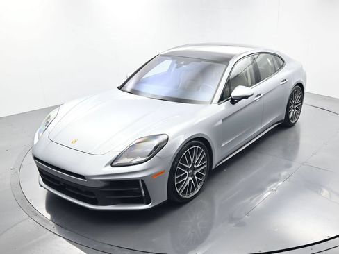 Certified 2026 Porsche Panamera w/ Premium Package RWD image 30