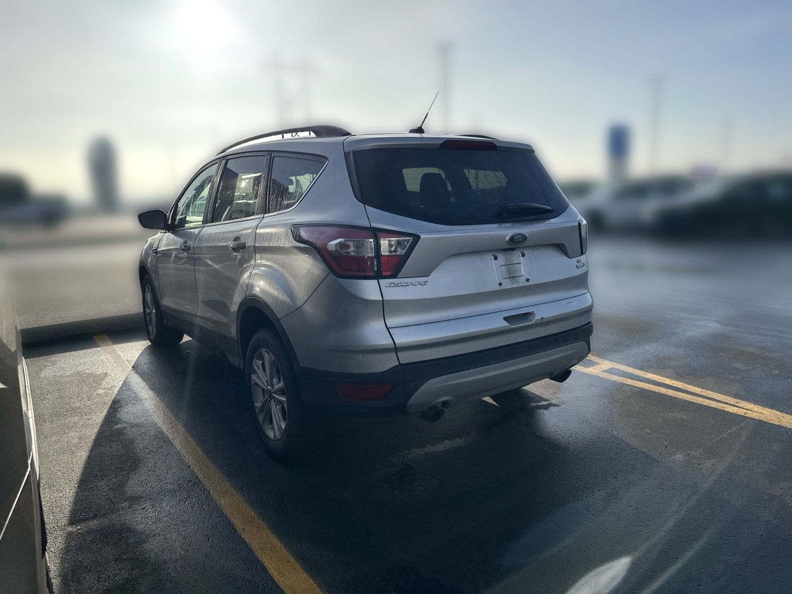 Used 2017 Ford Escape SE w/ Equipment Group 201A AWD/4WD image 4