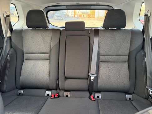 Used 2025 Nissan Rogue SV image 33