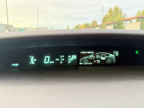 Used 2014 Toyota Prius Four FWD image 28