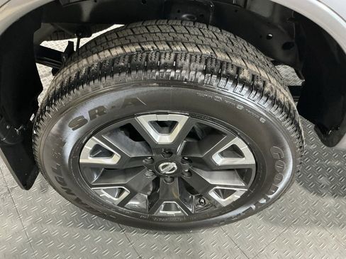 Used 2021 Nissan Titan Platinum Reserve w/ Moonroof Package image 41