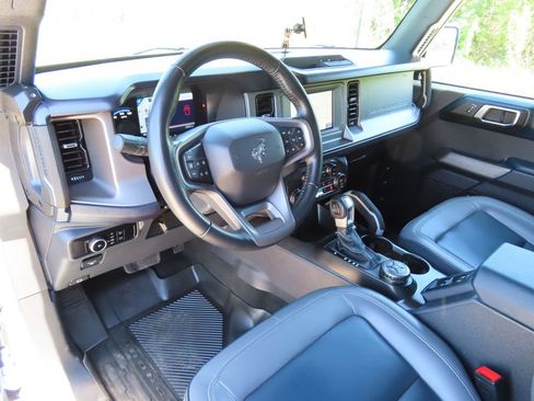 Used 2023 Ford Bronco Outer Banks AWD/4WD image 23