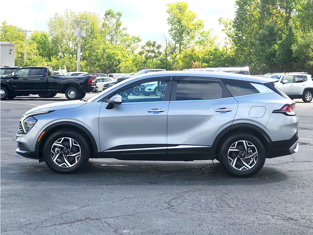 Used 2024 Kia Sportage LX FWD image 10