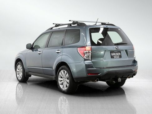 Used 2011 Subaru Forester 2.5X Premium w/ All-Weather Pkg AWD/4WD image 3