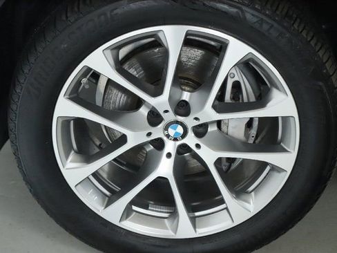 Certified 2024 BMW X5 xDrive40i w/ Premium Package image 37