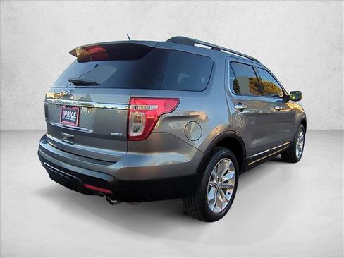 Used 2013 Ford Explorer XLT image 5