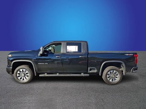 Used 2025 Chevrolet Silverado 2500 Custom AWD/4WD image 7
