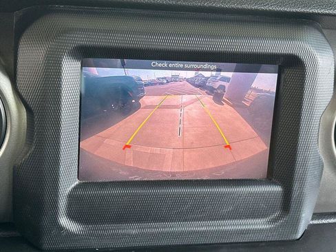 Used 2021 Jeep Wrangler Unlimited Sport AWD/4WD image 19