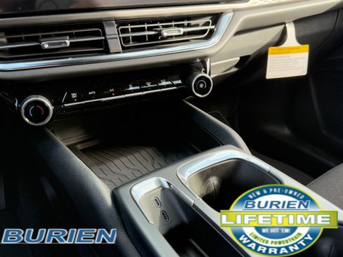 New 2026 Chevrolet Equinox RS image 18