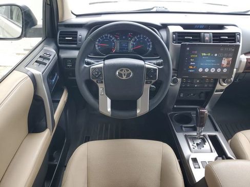 Used 2016 Toyota 4Runner Limited RWD image 30