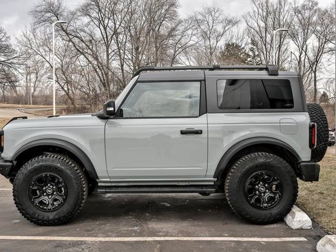 Used 2024 Ford Bronco Wildtrak image 5
