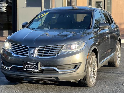 Used 2017 Lincoln MKX Reserve w/ Driver Assistance Package image 3