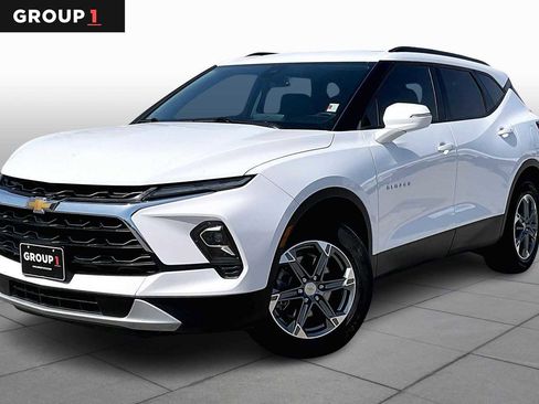 Certified 2023 Chevrolet Blazer LT image 1