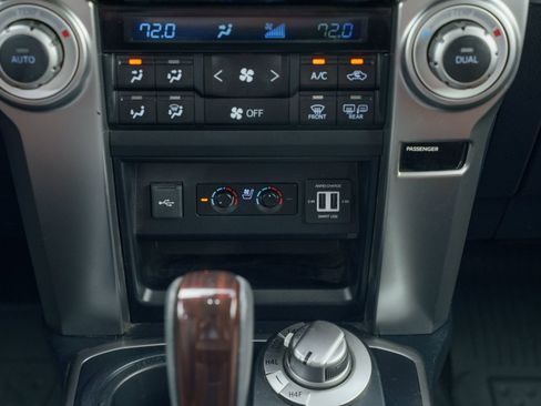 Used 2023 Toyota 4Runner Limited AWD/4WD image 36