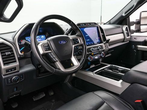 Certified 2022 Ford F250 Lariat w/ Lariat Value Package image 13