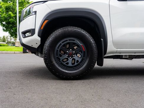 New 2026 Nissan Frontier PRO-4X w/ Tow Package AWD/4WD image 7