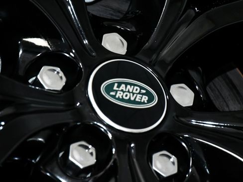 Used 2024 Land Rover Discovery Sport Dynamic SE AWD/4WD image 93