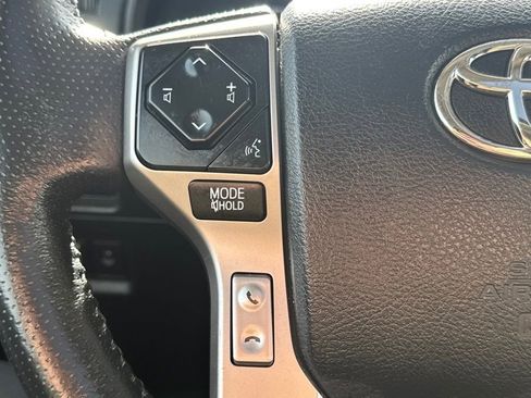 Used 2023 Toyota 4Runner SR5 Premium image 18