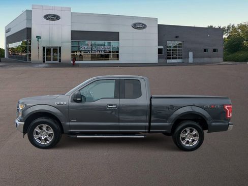 Used 2017 Ford F150 XLT w/ Equipment Group 302A Luxury image 7