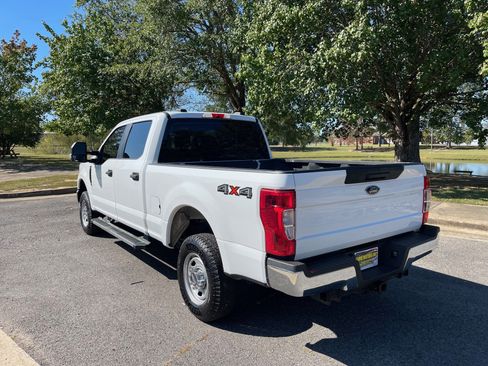 Used 2022 Ford F250 XL w/ Power Equipment Group image 3