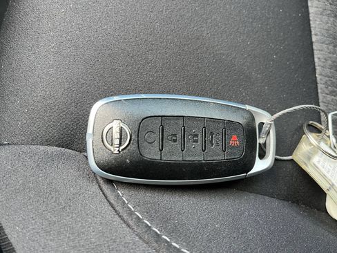 Used 2026 Nissan Altima 2.5 SV FWD image 24