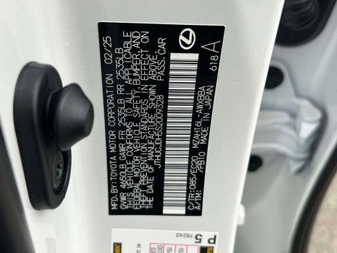 Certified 2025 Lexus UX 300h 300h Premium w/ Accessory Package (Z1) image 19