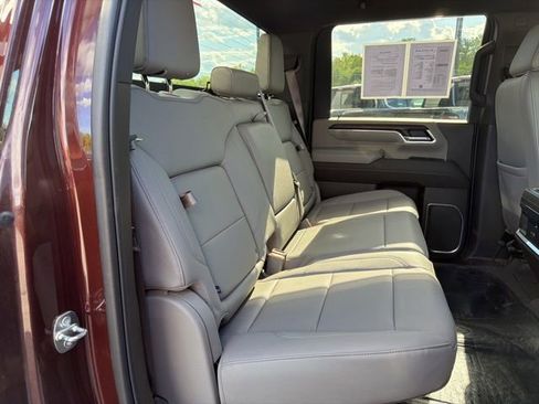 Used 2024 GMC Sierra 2500 SLT w/ SLT Convenience Package AWD/4WD image 13
