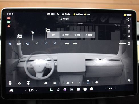 Used 2023 Tesla Model Y Long Range image 23