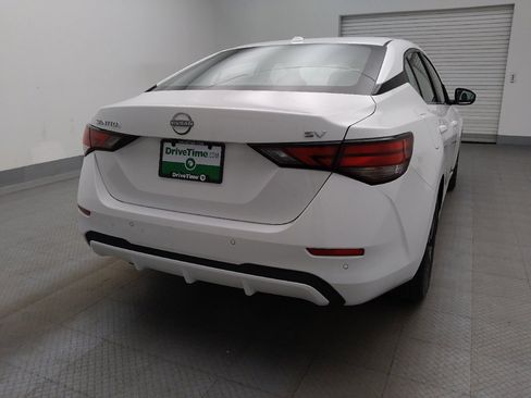 Used 2024 Nissan Sentra SV FWD image 7