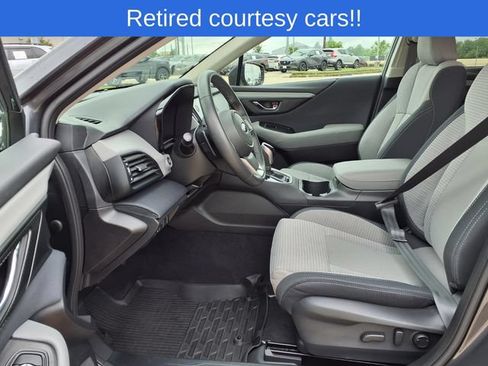 Certified 2025 Subaru Outback Premium w/ Popular Package #1A AWD/4WD image 7