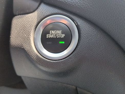 Used 2019 Chevrolet Equinox LT w/ Driver Convenience Package FWD image 18