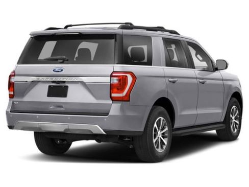 Used 2021 Ford Expedition XLT RWD image 3