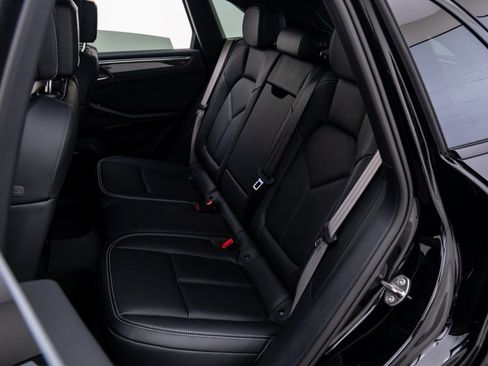 New 2026 Porsche Macan Turbo image 19