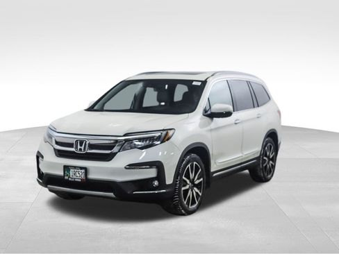 Used 2019 Honda Pilot Touring image 1
