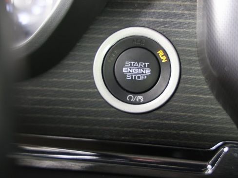 Used 2022 RAM 1500 Limited w/ Bed Utility Group image 24