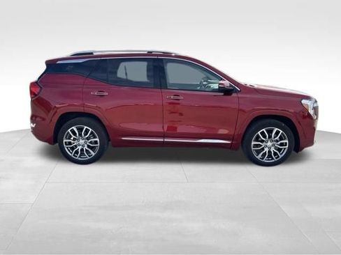 Certified 2024 GMC Terrain Denali w/ Denali Premium Package AWD/4WD image 6