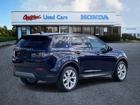 Used 2022 Land Rover Discovery Sport SE image 5