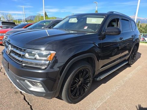 Used 2018 Volkswagen Atlas SEL image 3