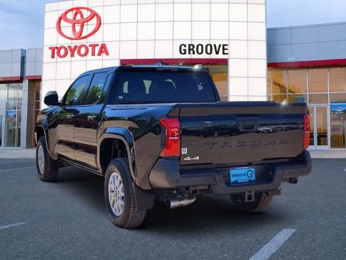 Used 2024 Toyota Tacoma SR w/ SR Upgrade Package AWD/4WD image 3