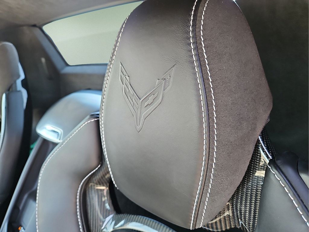 Used 2022 Chevrolet Corvette Stingray Premium Conv w/ Z51 Performance Package RWD image 17